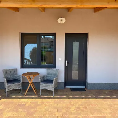 Guest house Apartmany Pritluky Pritluky