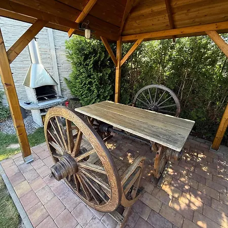 Apartmany Pritluky Maison d'hôtes 4*