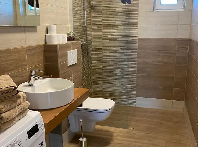 Guest house Apartmany Pritluky 4*