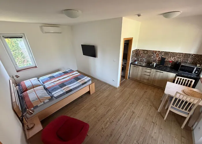 Apartmany Pritluky 4*